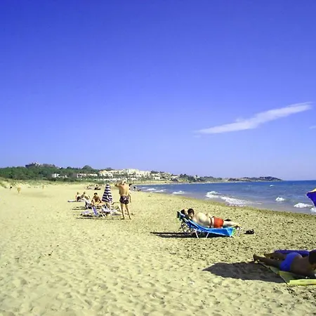 Antonios Village & מלון דירות