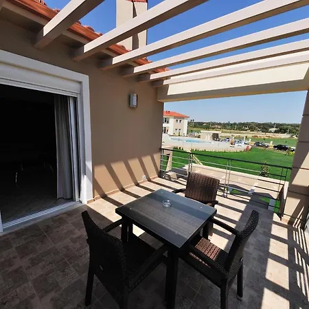 Antonios Village & מלון דירות 4*