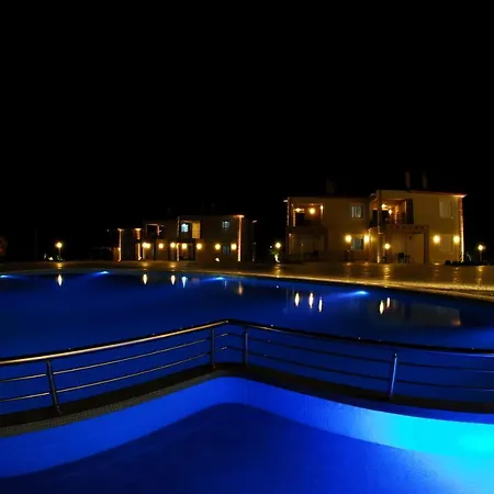 מלון דירות Antonios Village & ארקודי