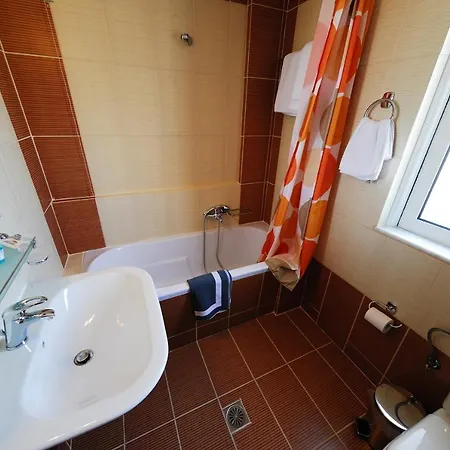 Antonios Village & מלון דירות