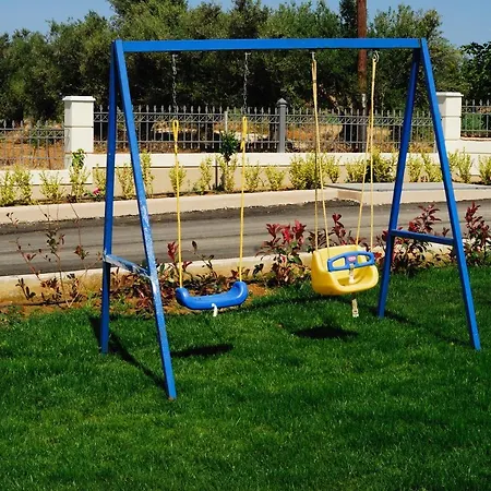 מלון דירות Antonios Village & 4*