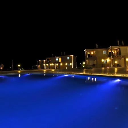 Antonios Village & מלון דירות