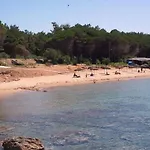Antonios Village & شقة فندقية