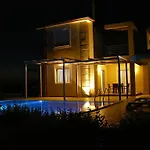 Antonios Village & أركودي
