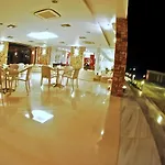 Antonios Village & 4*