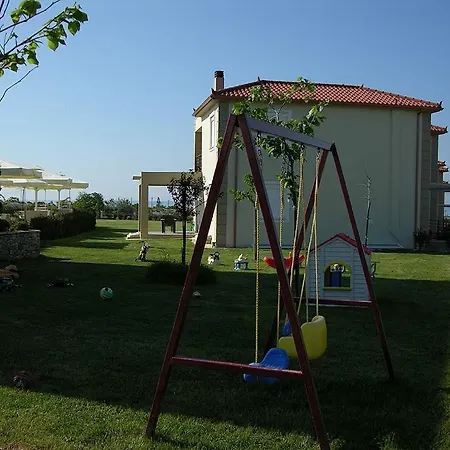 Antonios Village & 4*