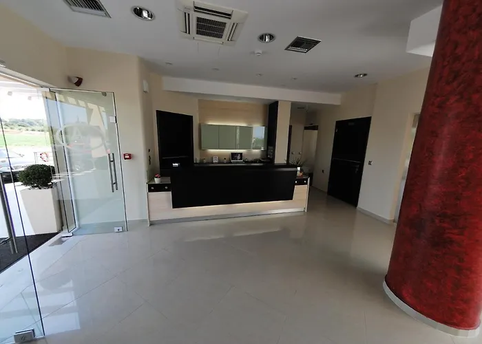 Antonios Village & Lägenhetshotell Arkoudi