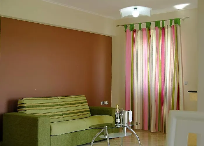 Lägenhetshotell Antonios Village &